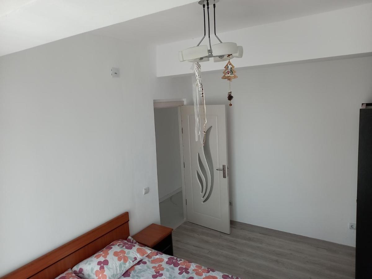 Twins Residence 2 Apart Hotel Ap 3 2 Rooms Chiajna Exterior foto